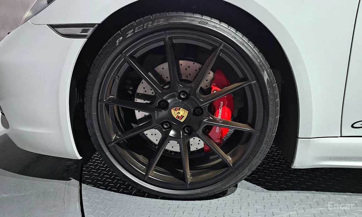 2016 Porsche 718