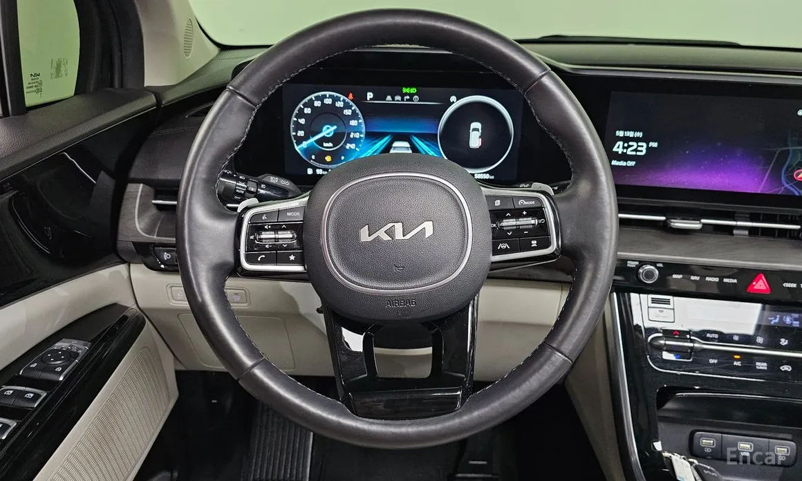 Фото 16 - Kia Carnival