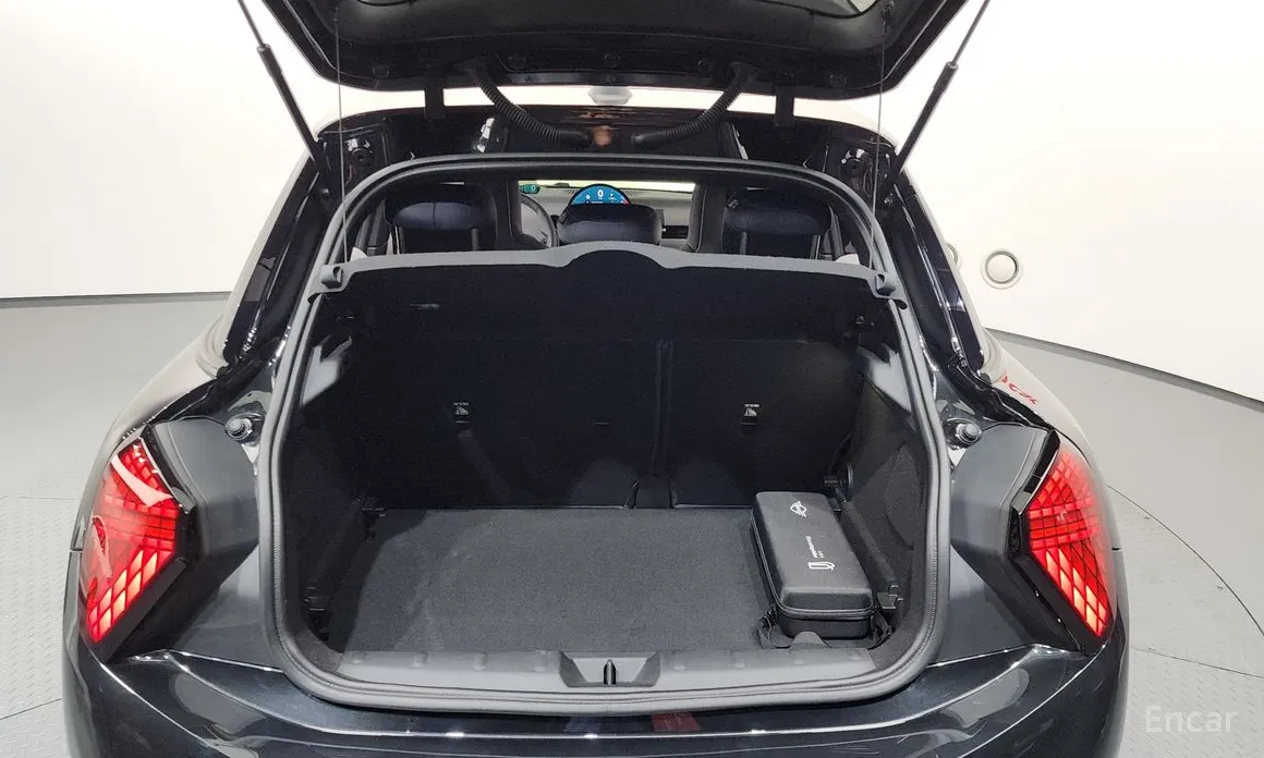 Mini Cooper 2024 5 Door Favoured