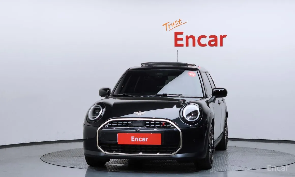 Mini Cooper 2024 5 Door Favoured