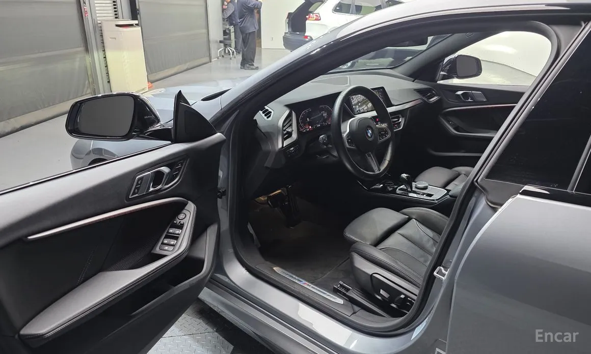 BMW 2 Series 2020 220i M Sports