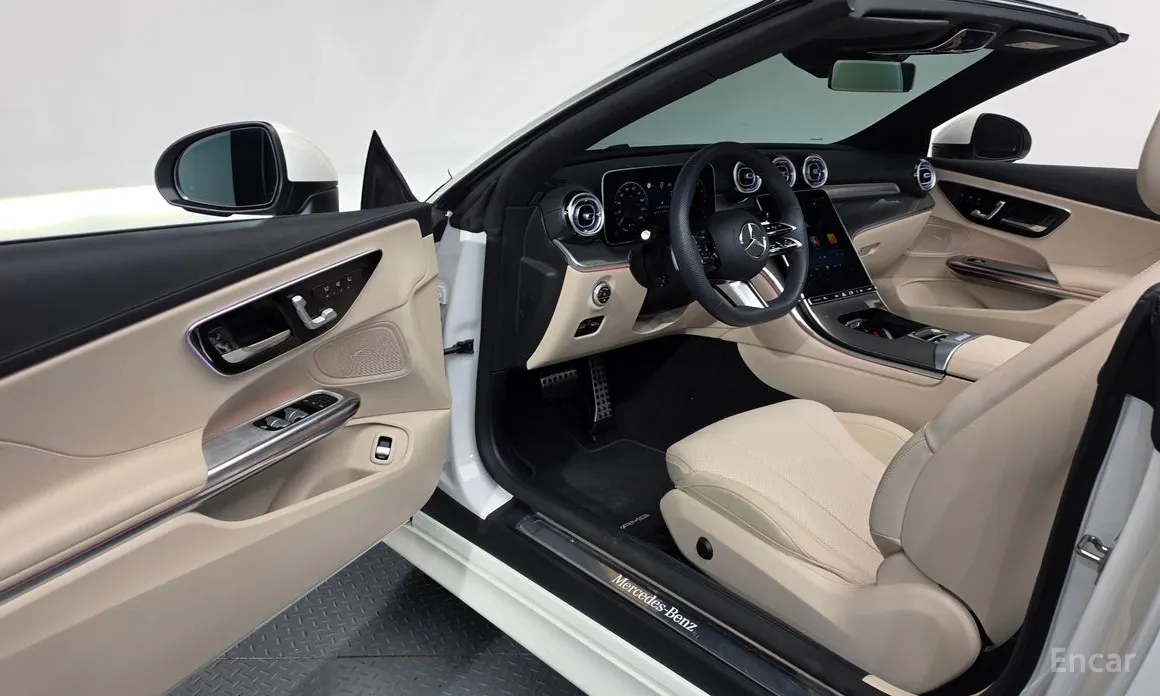 Mercedes-Benz CLE-Class 2024 CLE200 Cabriolet