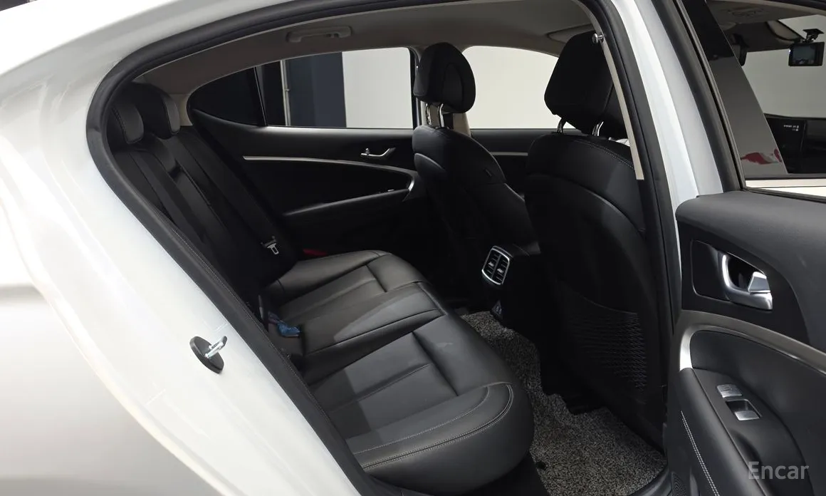 Genesis G70 2020 Gasoline 2.5T 4WD
