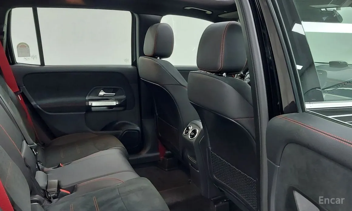 Mercedes-Benz GLB-Class 2020 AMG GLB35 4MATIC