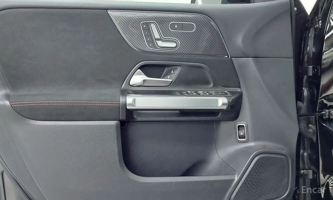 Mercedes-Benz GLB-Class 2020 AMG GLB35 4MATIC