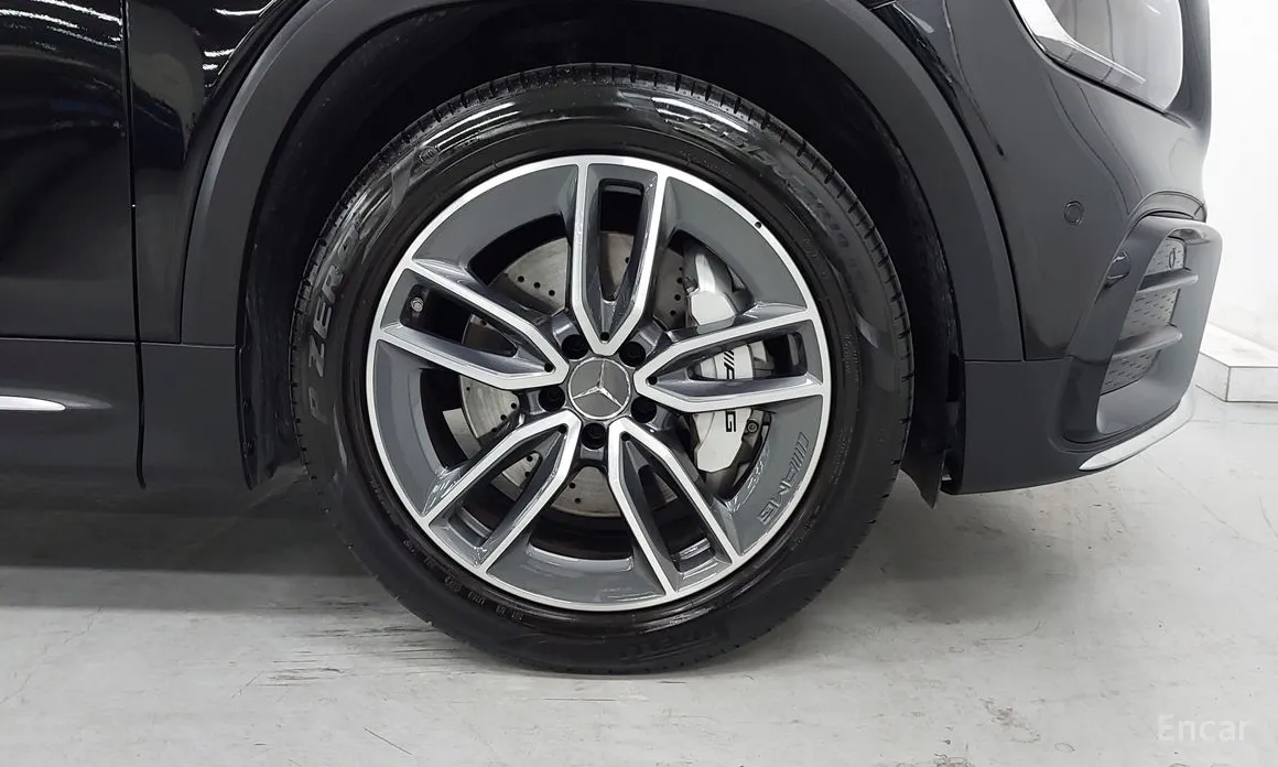 Mercedes-Benz GLB-Class 2020 AMG GLB35 4MATIC