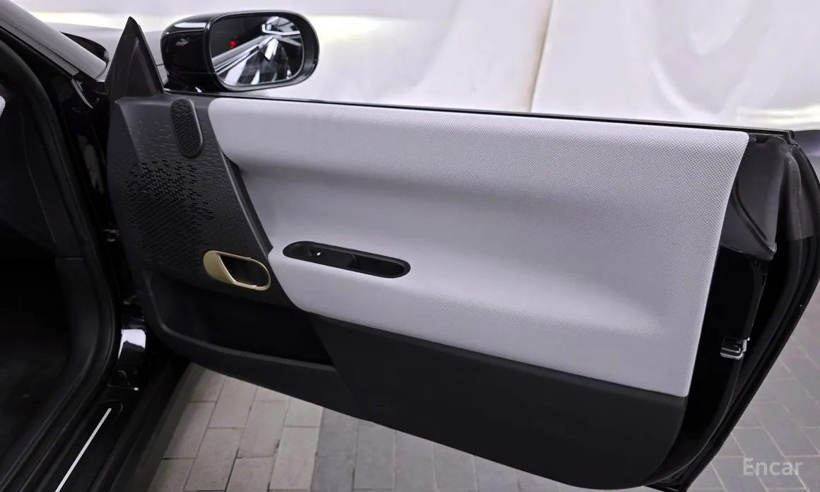 Mini Cooper 2025 SE Favoured
