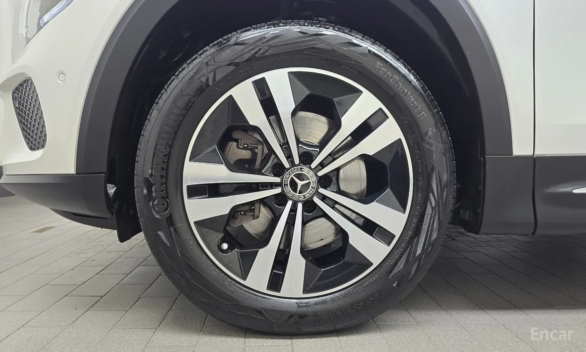 Mercedes-Benz GLB-Class 2020 GLB200 d