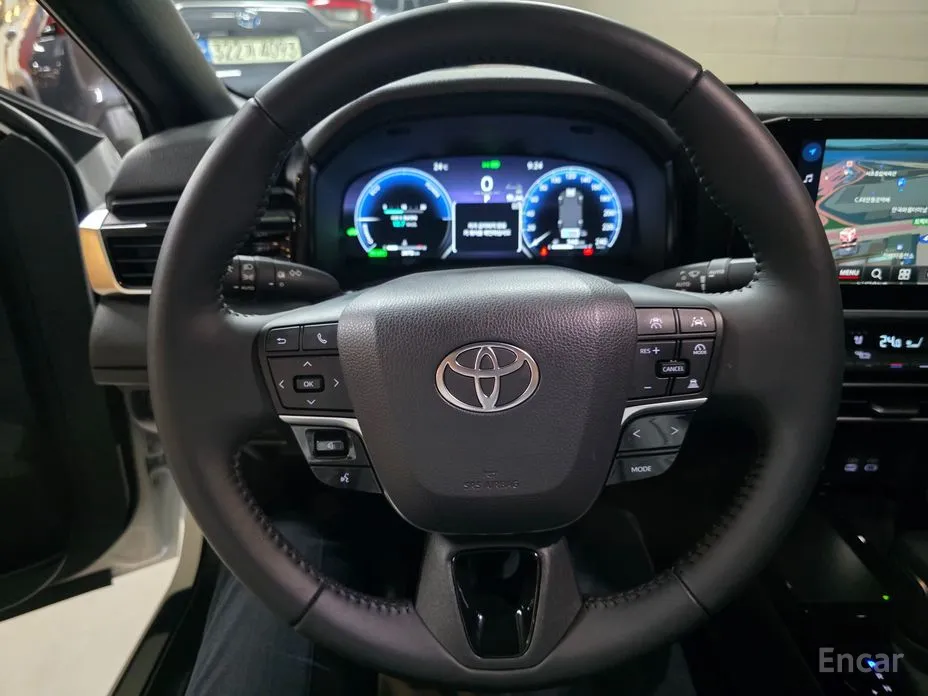 Toyota Camry 2024 2.5 XLE Hybrid