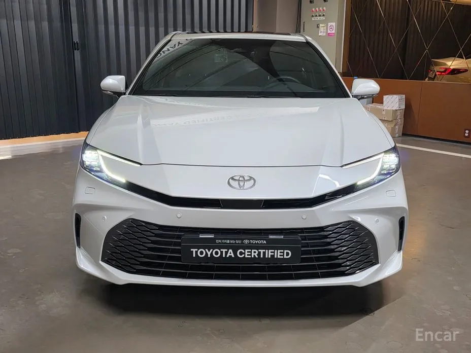 Toyota Camry 2024 2.5 XLE Hybrid