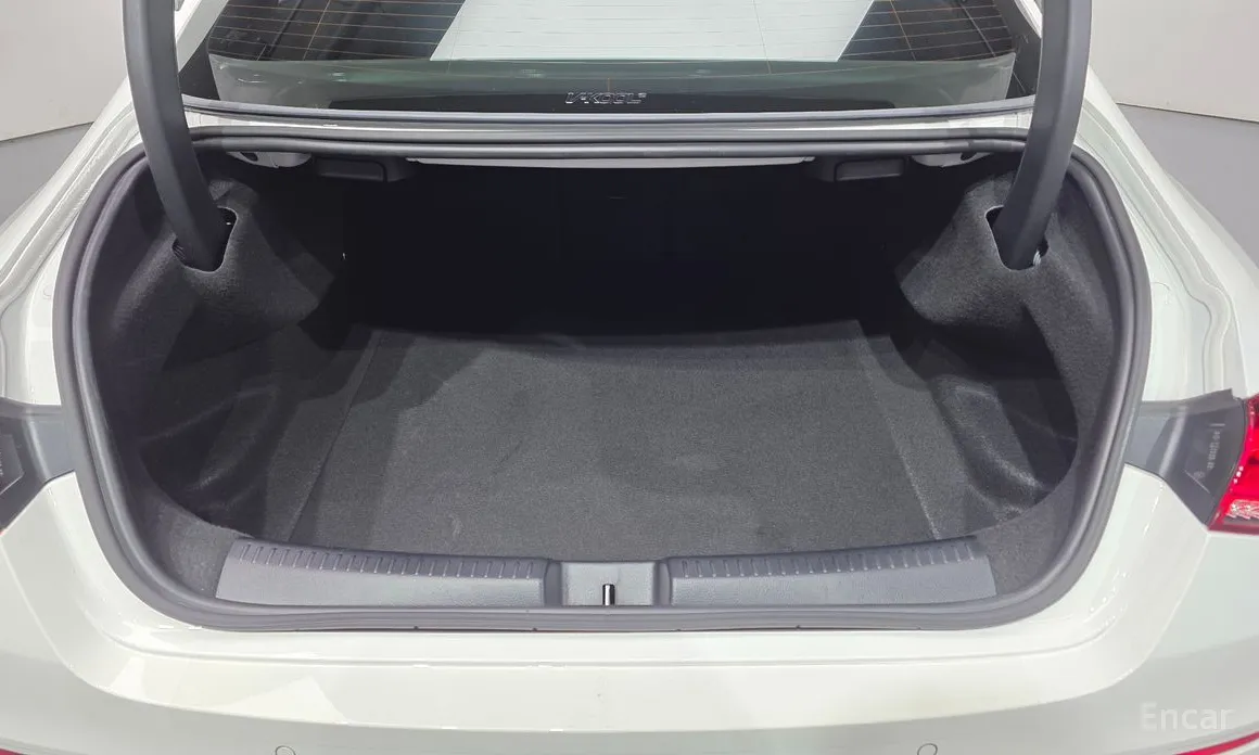 Фото 17 - Mercedes-Benz CLA-Class