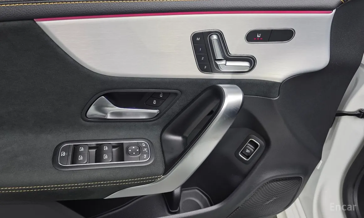 Фото 30 - Mercedes-Benz CLA-Class