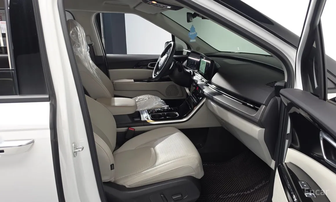 Фото 26 - Kia Carnival
