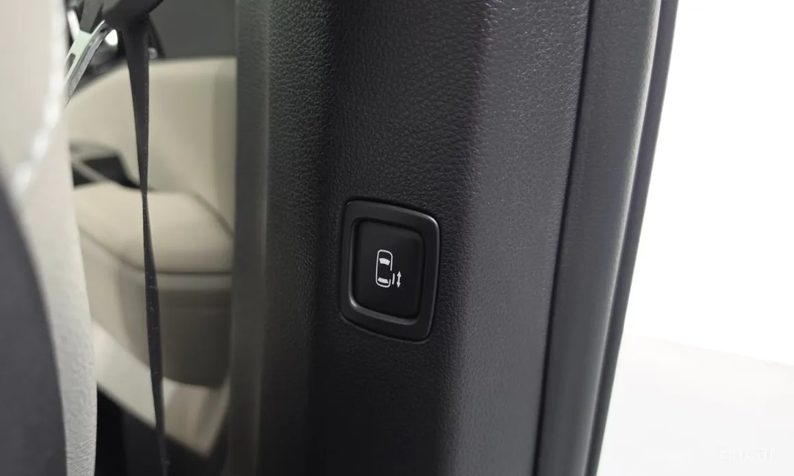 Фото 36 - Kia Carnival