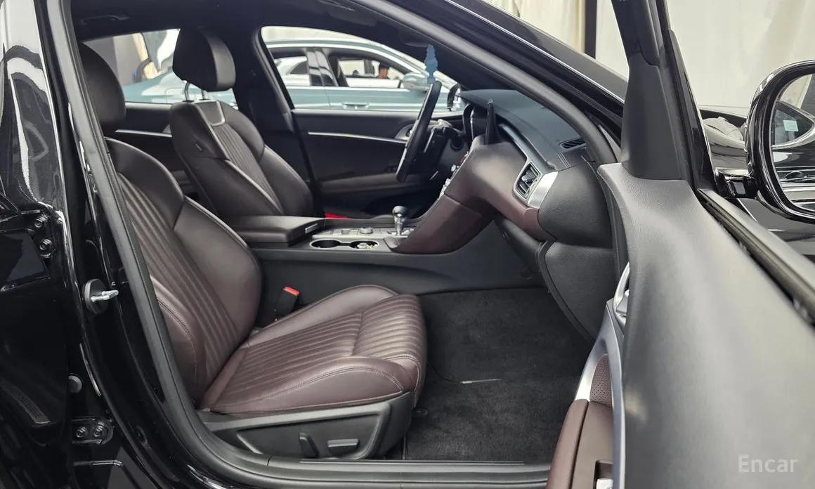 Genesis G70 2020 Gasoline 2.0T 4WD