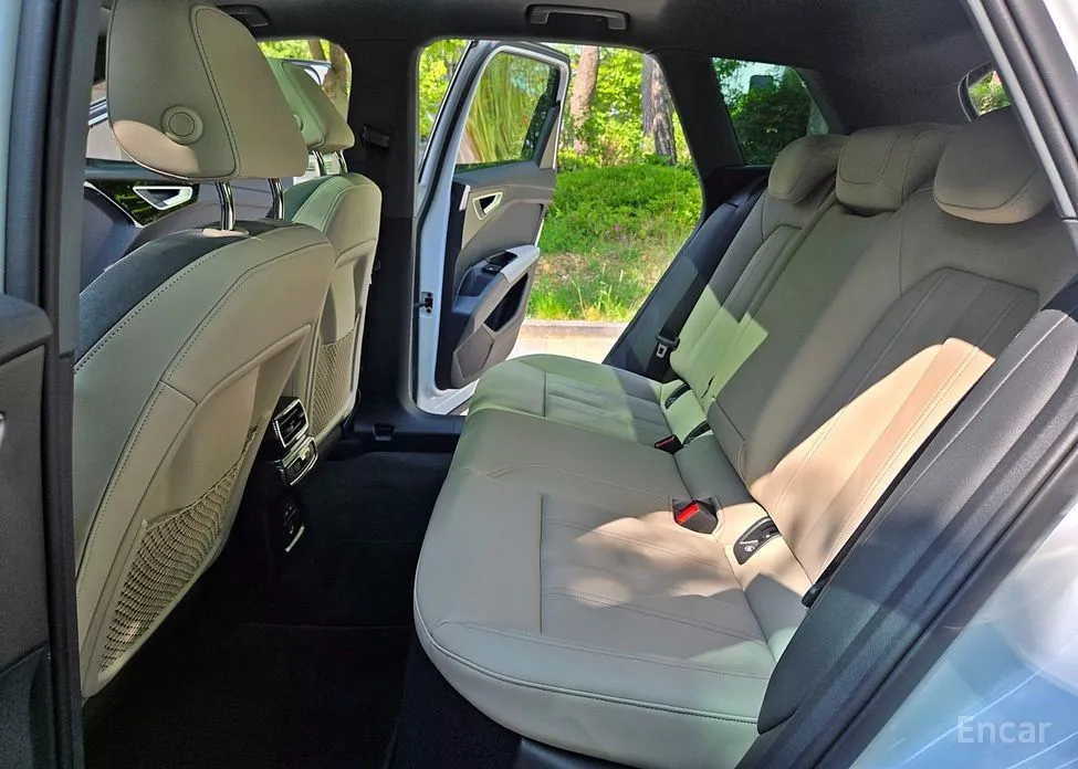 Audi Q4 e-tron 2022 40 Premium
