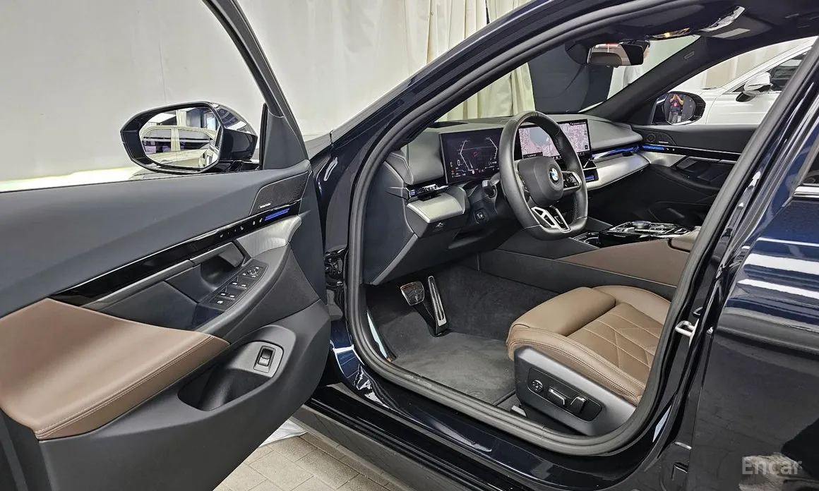 BMW 5 Series 2023 520i M Sport