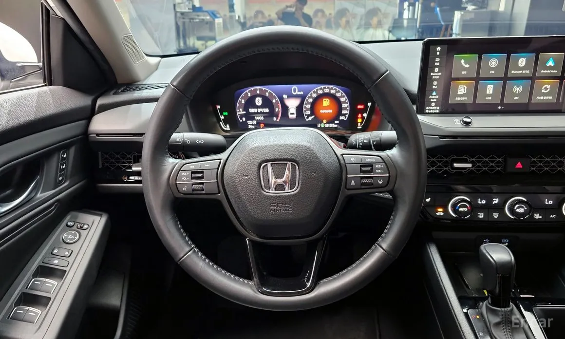 Фото 13 - Honda Accord