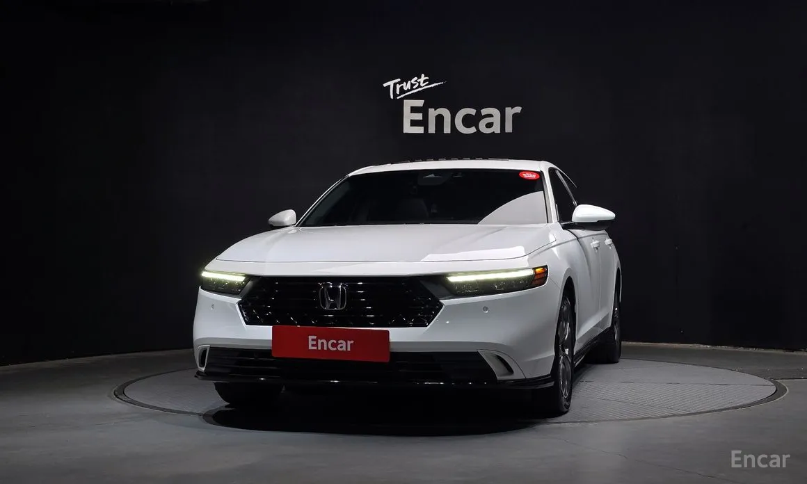 Фото 3 - Honda Accord