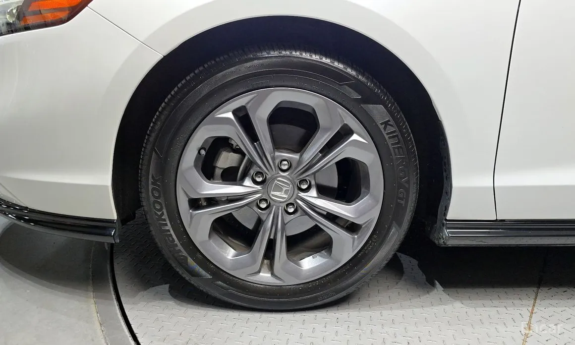 Фото 5 - Honda Accord