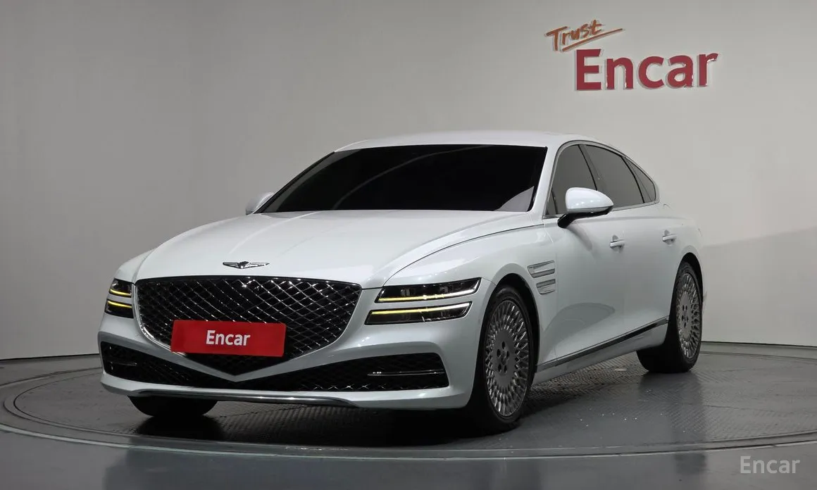 Фото 1 - Genesis G80