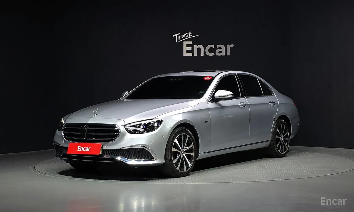Mercedes-Benz E-Class 2016 E300e 4MATIC Exclusive