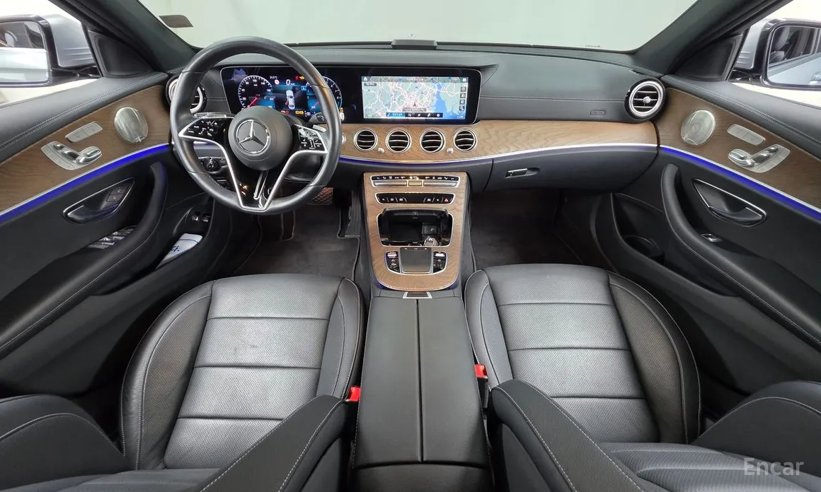 Mercedes-Benz E-Class 2016 E300e 4MATIC Exclusive