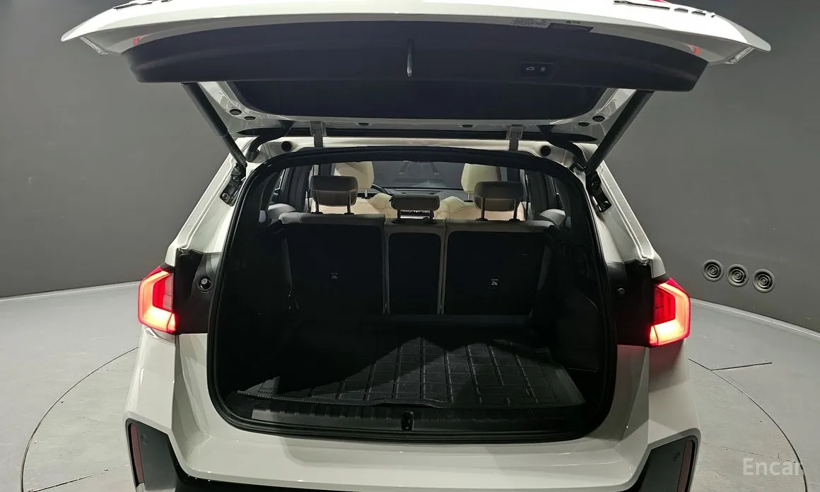 BMW X1 2023 xDrive 20i M Sport