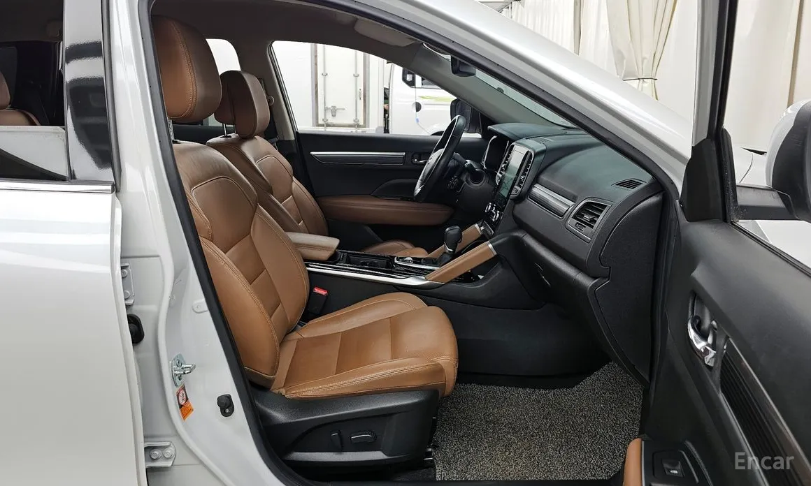 Photo 11 - Renault QM6