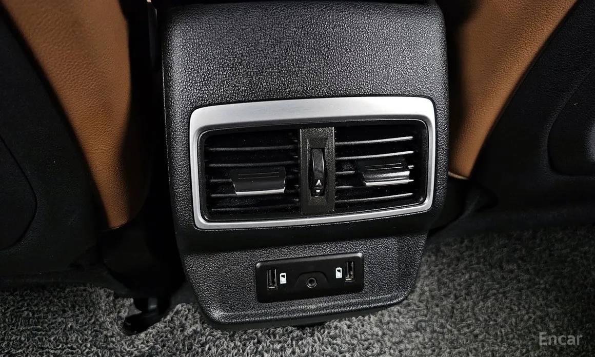 Photo 32 - Renault QM6