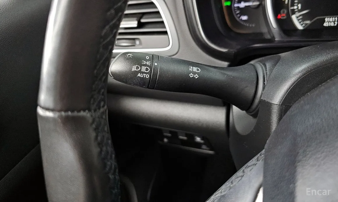 Photo 33 - Renault QM6