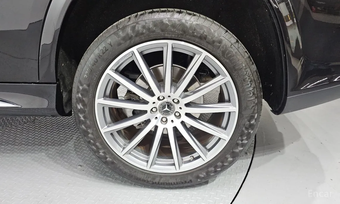 Фото 21 - Mercedes-Benz GLS-Class