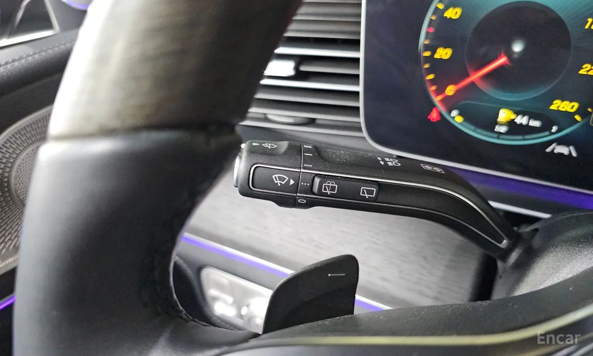 Фото 30 - Mercedes-Benz GLS-Class