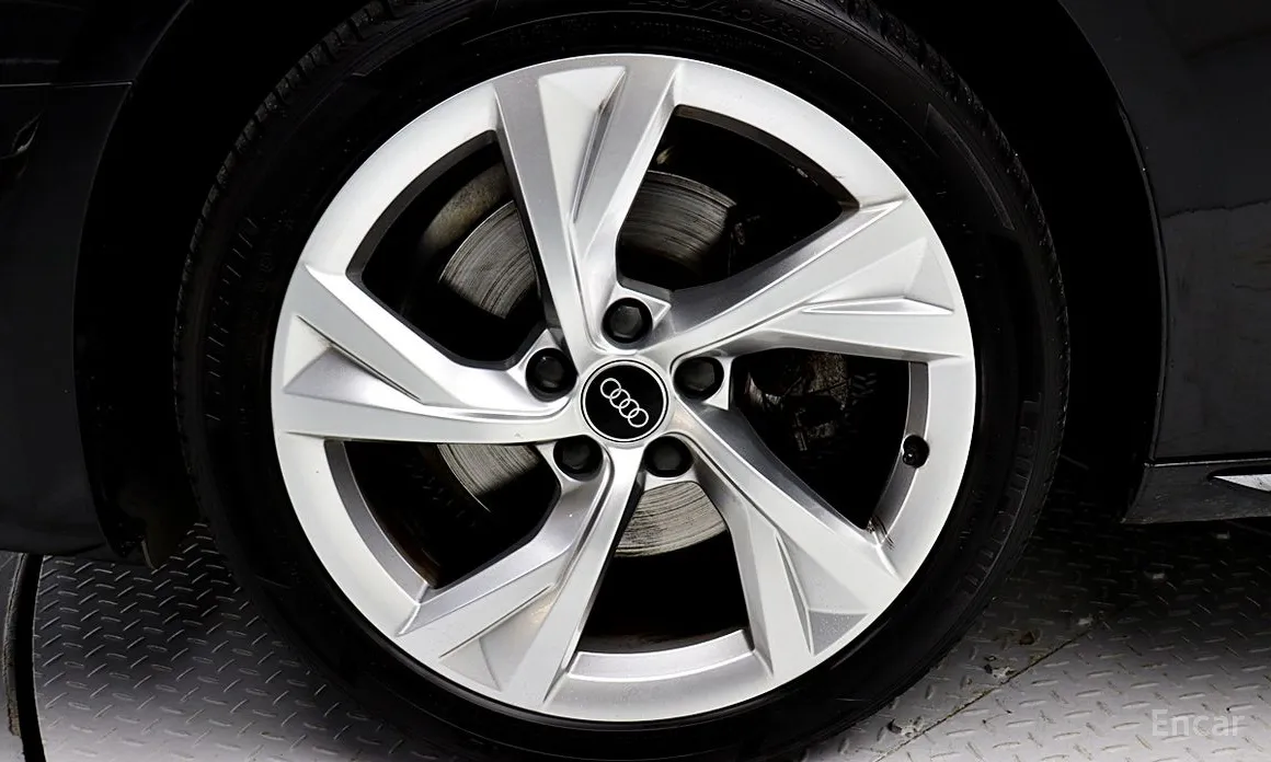 Audi A4 2016 40 TFSI Premium