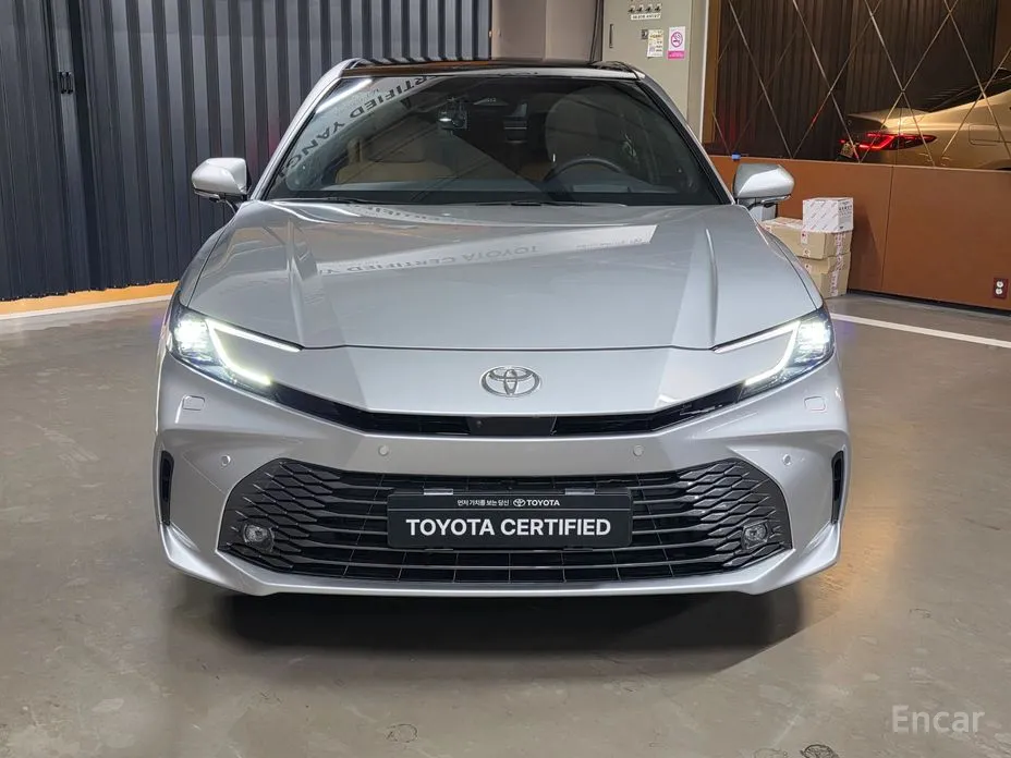 Toyota Camry 2024 2.5 XLE Premium Hybrid
