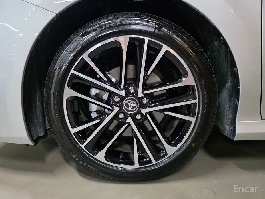 Toyota Camry 2024 2.5 XLE Premium Hybrid