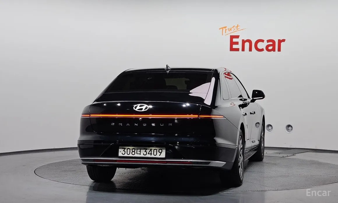 Фото 4 - Hyundai Grandeur