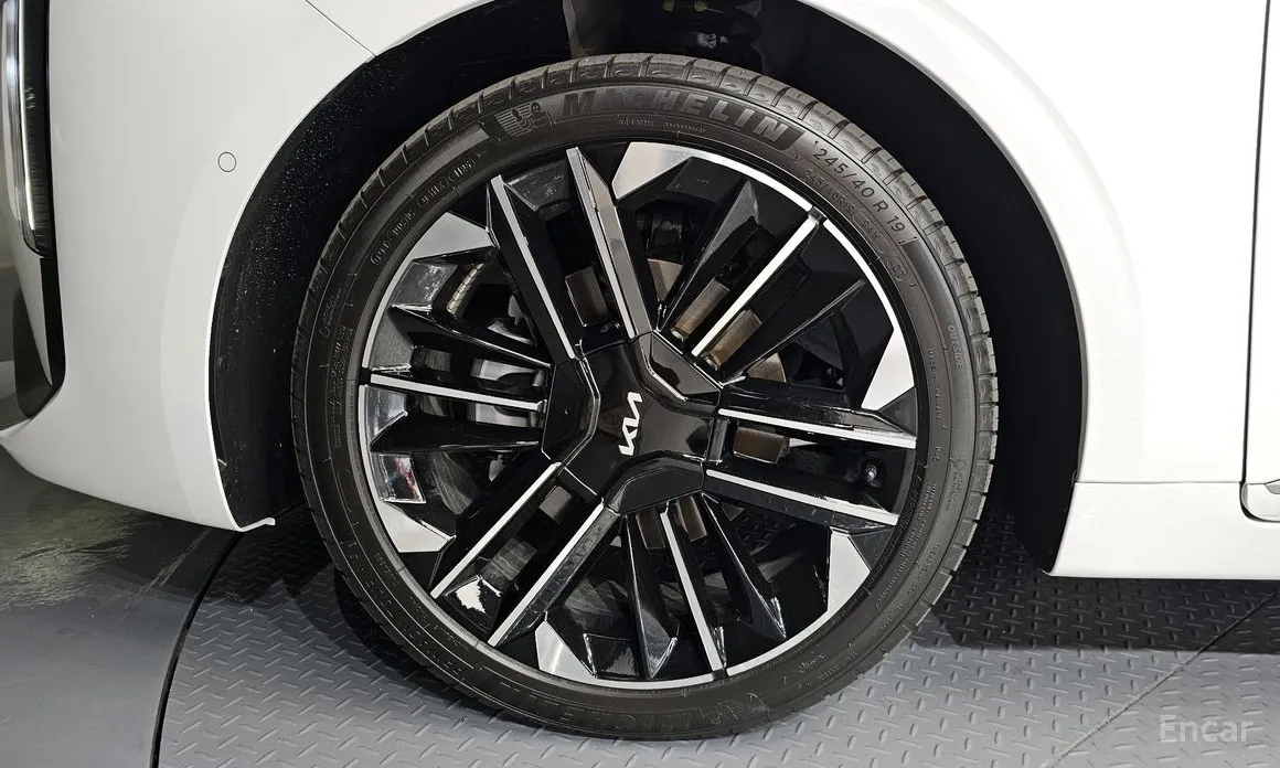 2024 Kia K8