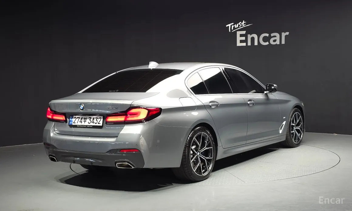 Фото 2 - BMW 5 Series