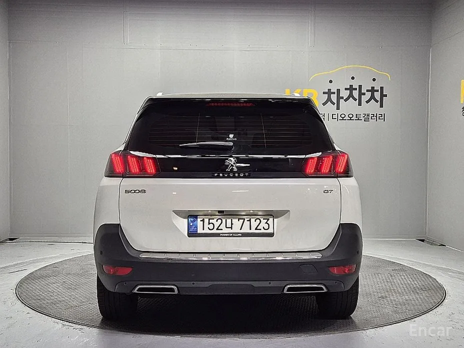 2017 Peugeot 5008