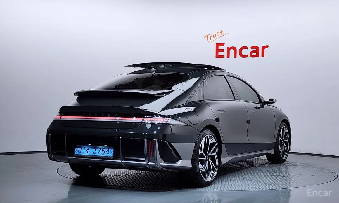 Фото 2 - Hyundai Ioniq 6