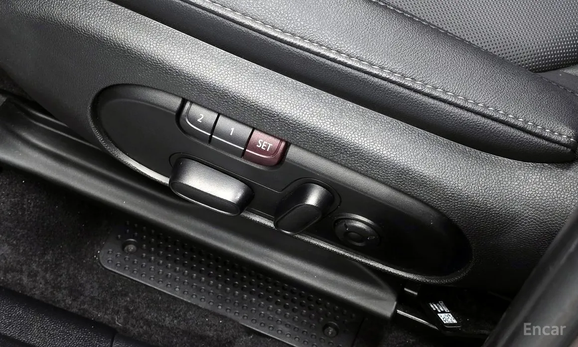 Mini Countryman 2011 Classic Plus Launch Pack
