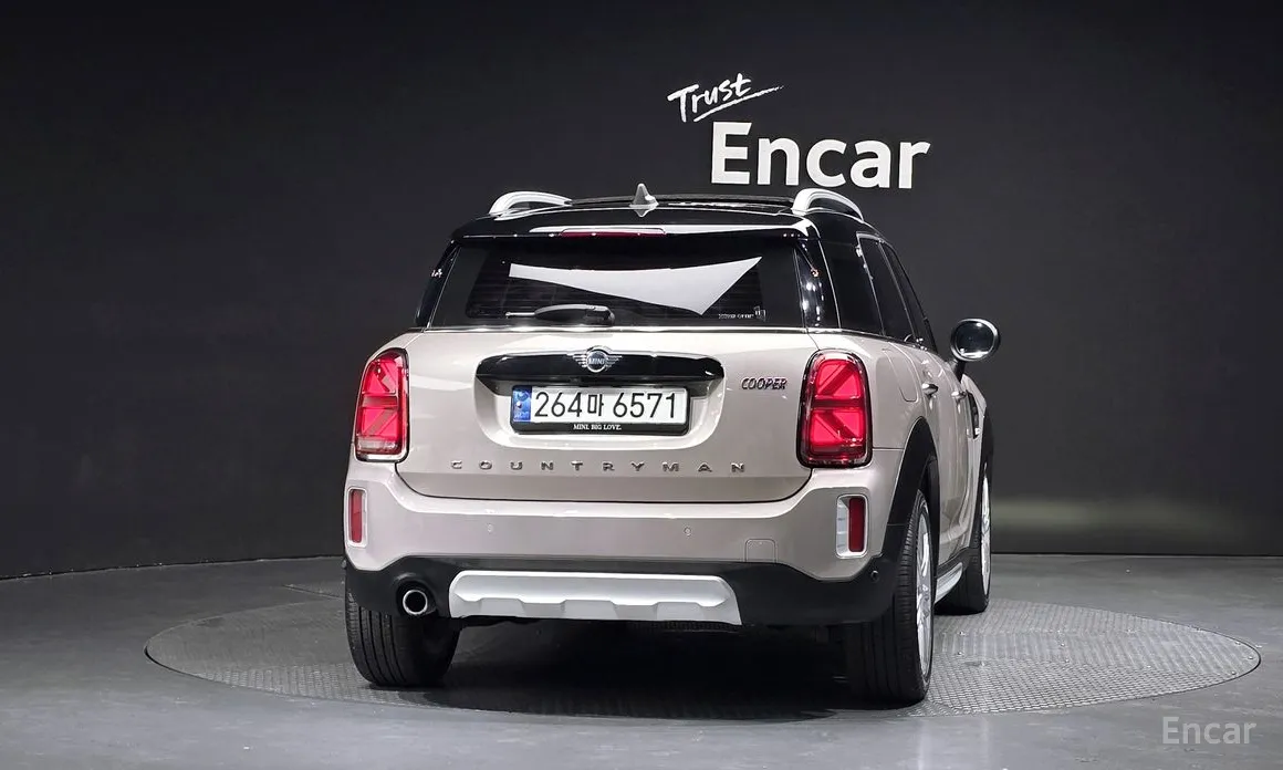 Mini Countryman 2011 Classic Plus Launch Pack
