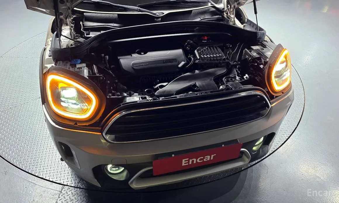 Mini Countryman 2011 Classic Plus Launch Pack