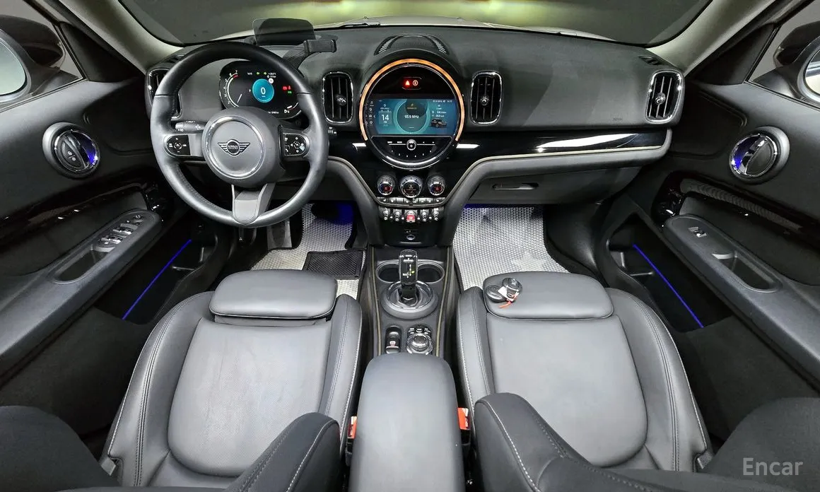 Mini Countryman 2011 Classic Plus Launch Pack