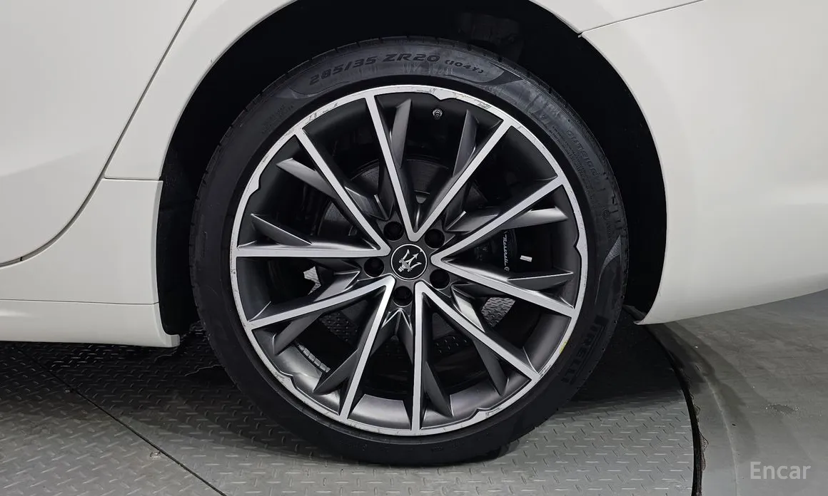 Maserati Ghibli 2013 2.0 GT
