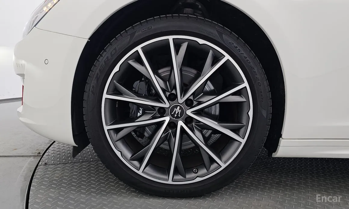 Maserati Ghibli 2013 2.0 GT
