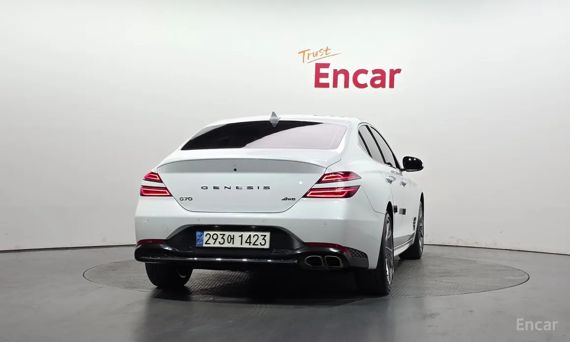 صورة 4 - Genesis G70