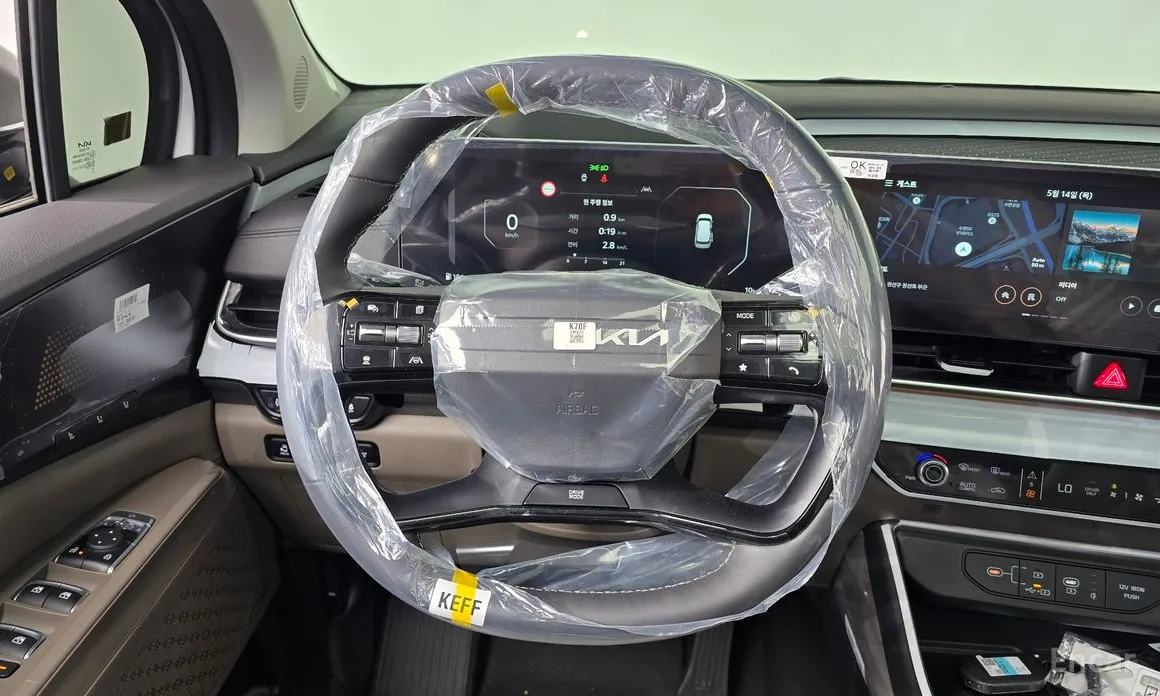 Фото 12 - Kia Carnival