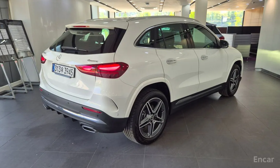 Mercedes-Benz GLA-Class 2020 GLA250 4MATIC